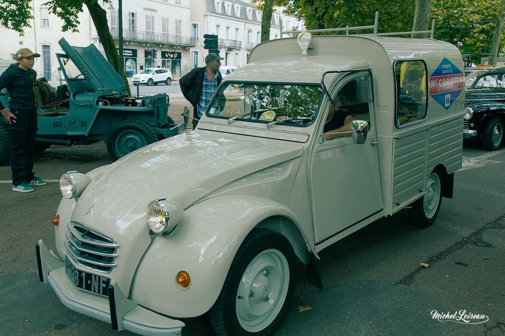Une 2cv au service du monde agricole