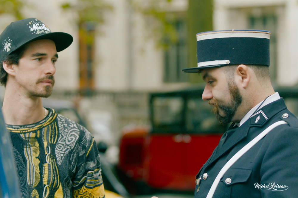 Confrontation entre jeune et force de l'ordre