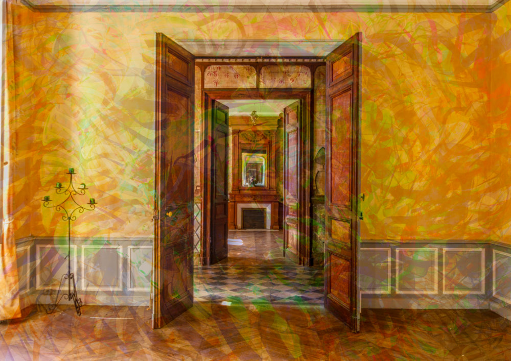 Photographie de l'intérieur d'un château du XVIIIe siècle en Périgord passé par la moulinette de logiciels laissés entre les mains d'une personne qui ne sait pas les utiliser.